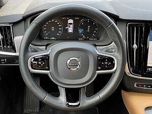 Volvo  Cross Country Pro AWD D4 EU6d-T Allrad StandHZG Navi Leder digitales Cockpit Mem