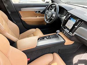 Volvo  Cross Country Pro AWD D4 EU6d-T Allrad StandHZG Navi Leder digitales Cockpit Mem