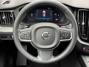 Volvo  Core 2WD B4 Benzin EU6d digitales Cockpit Memory Sitze Soundsystem LED Scheinwer