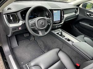 Volvo  Core 2WD B4 Benzin EU6d digitales Cockpit Memory Sitze Soundsystem LED Scheinwer