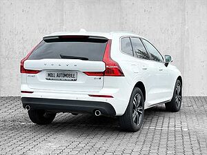 Volvo  Momentum Pro AWD B4 Diesel EU6d Allrad Navi Leder digitales Cockpit Soundsystem