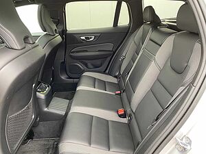 Volvo  T6 AWD Hybrid R Design 0,5%  AHK PANO STHZ