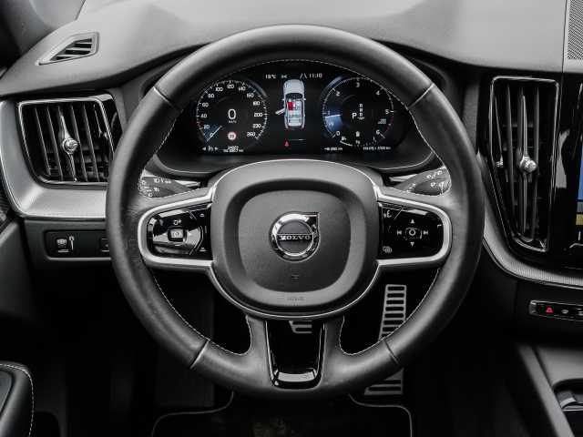 Volvo  R Design AWD B4 Diesel EU6d Allrad StandHZG Navi digitales Cockpit Memory Sitze