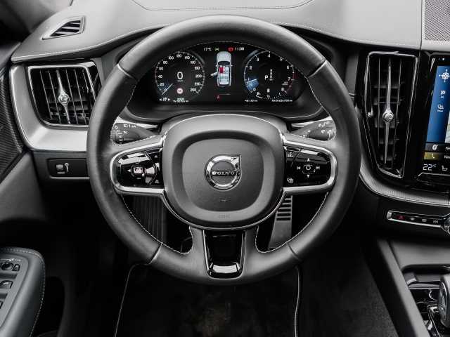 Volvo  R Design 2WD B4 Benzin EU6d HUD StandHZG AHK Navi Leder digitales Cockpit Memory