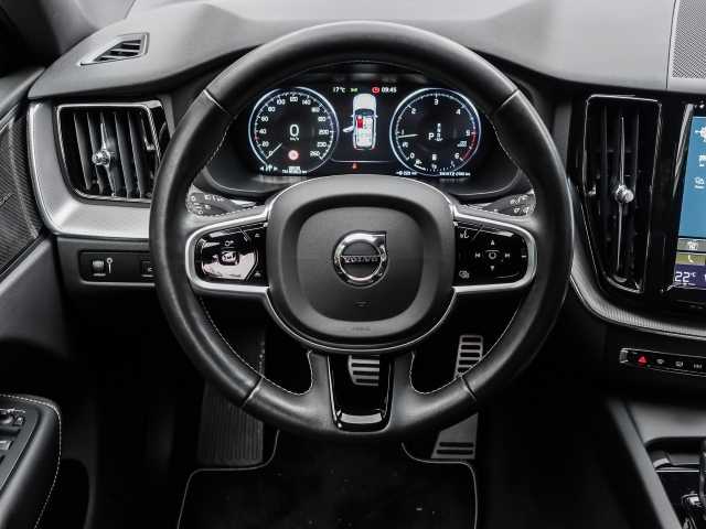 Volvo  R Design AWD B4 Diesel EU6d Allrad StandHZG Navi digitales Cockpit Memory Sitze