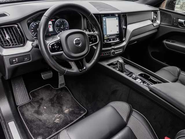 Volvo  R Design AWD B4 Diesel EU6d Allrad StandHZG Navi digitales Cockpit Memory Sitze