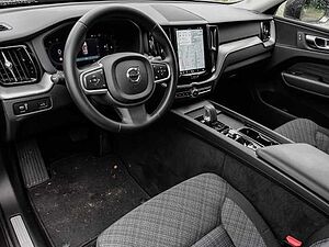 Volvo  Momentum Pro 2WD B4 Diesel EU6d AHK digitales Cockpit Soundsystem LED Sperrdiff.