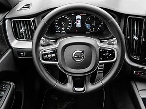 Volvo  R Design AWD B4 Diesel EU6d Allrad StandHZG Navi digitales Cockpit Memory Sitze