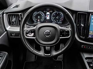 Volvo  R Design AWD B4 Diesel EU6d Allrad StandHZG Navi digitales Cockpit Memory Sitze