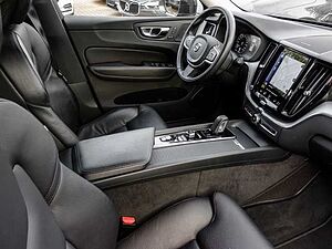 Volvo  Momentum Pro AWD B4 Diesel EU6d Allrad Navi Leder digitales Cockpit Memory Sitze