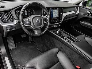 Volvo  Momentum Pro AWD B4 Diesel EU6d Allrad Navi Leder digitales Cockpit Soundsystem