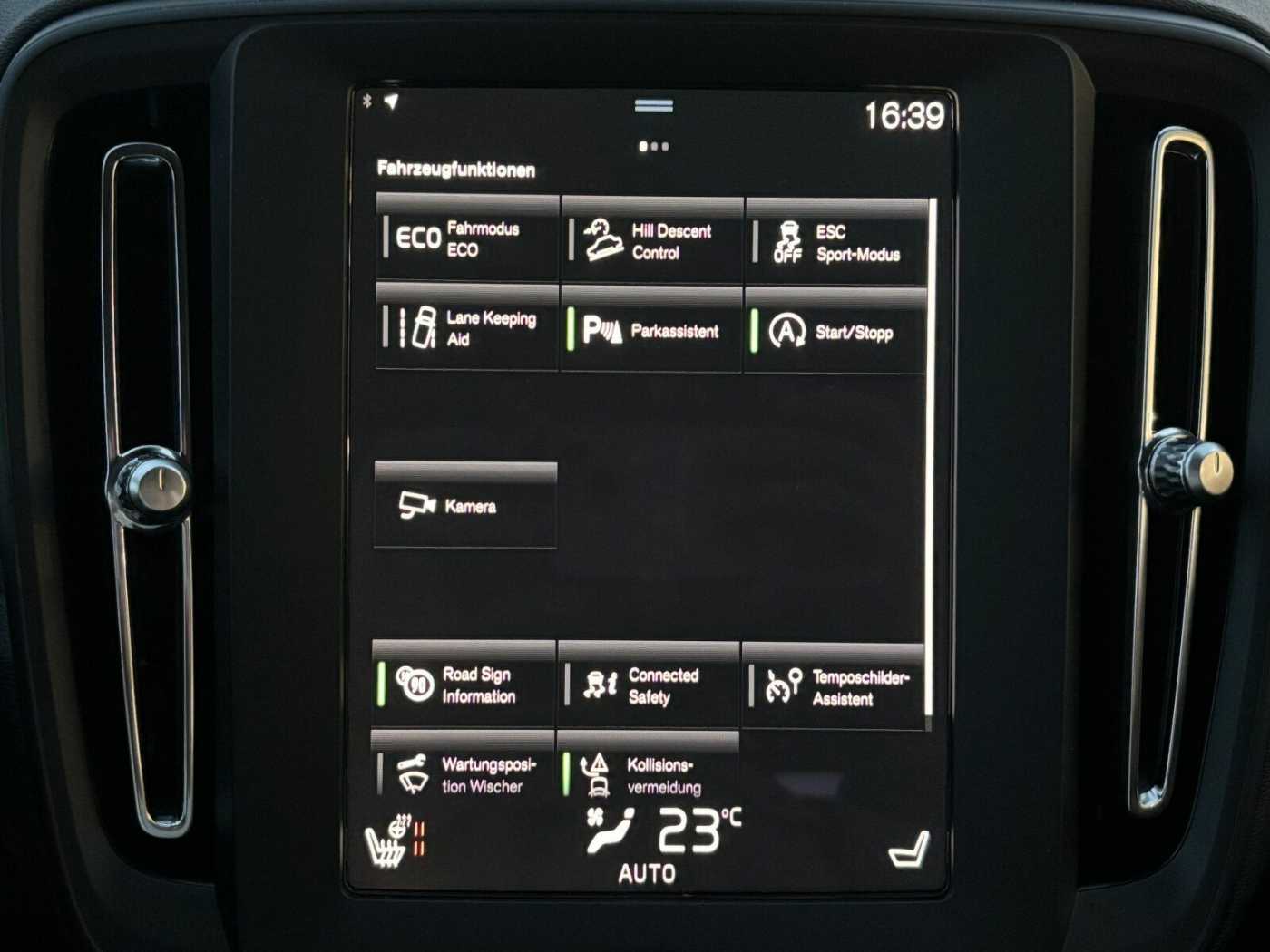 Volvo  T2 Autom. Essential +LED+NAVI+SITZH. +ALU+ /
