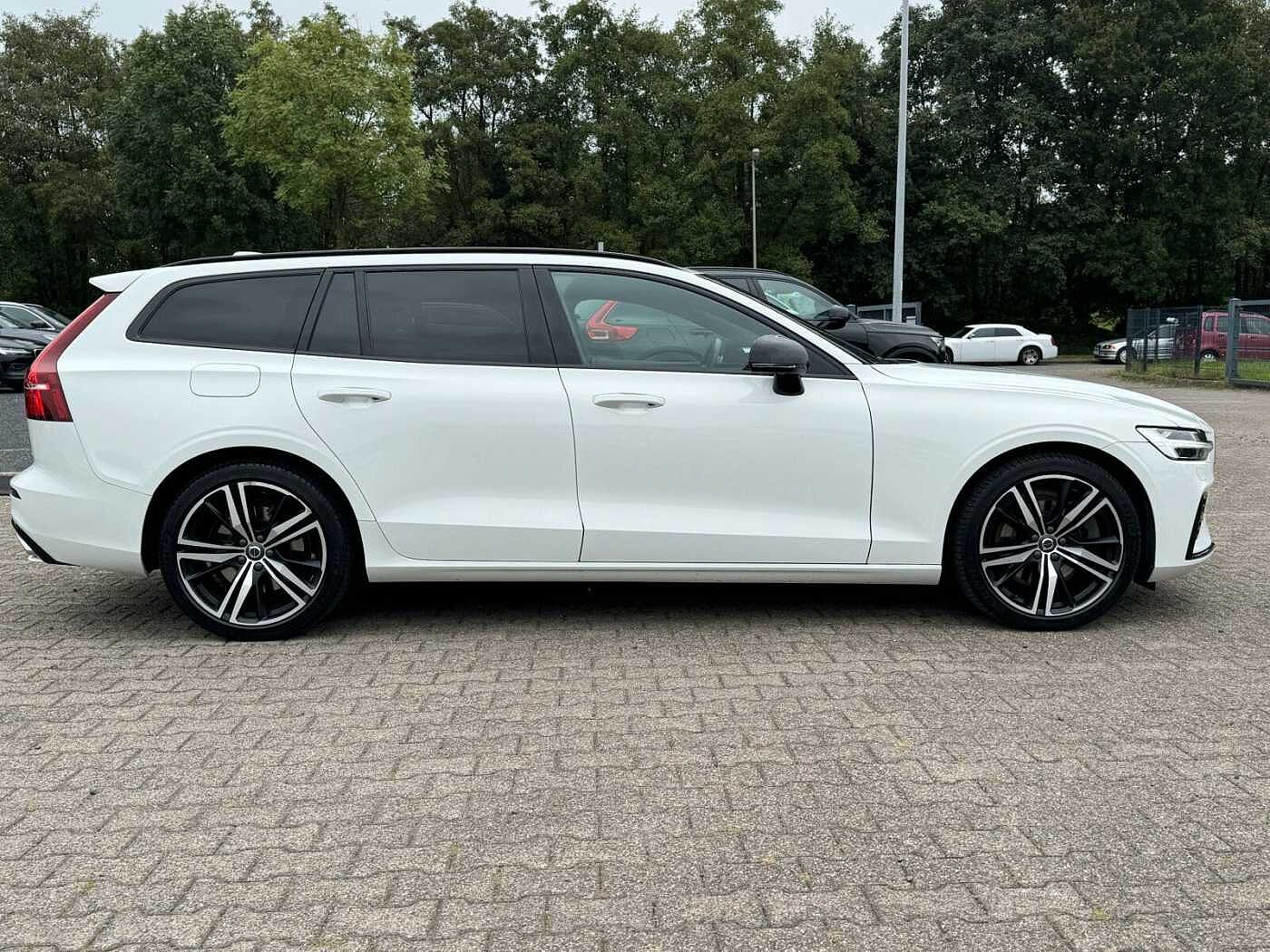 Volvo  T6 Twin Engine AWD R-Design Navi/Autom. /LED