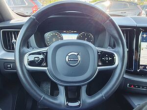 Volvo  D5 Autom. AWD Inscription Navi/Standheizung