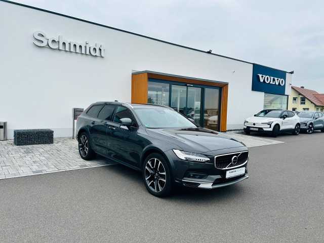 Volvo  Pro AWD