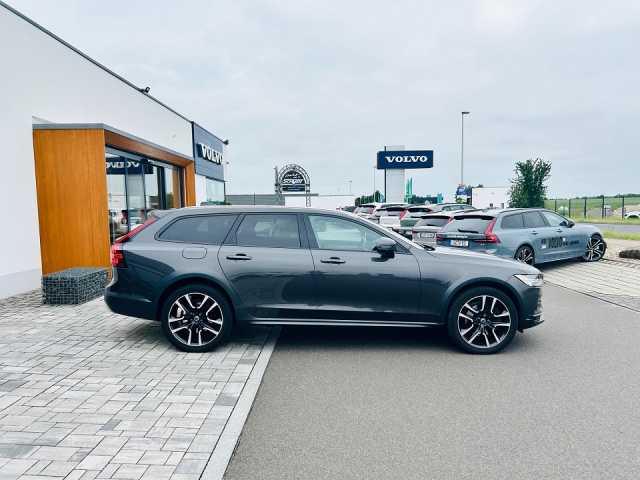 Volvo  Pro AWD