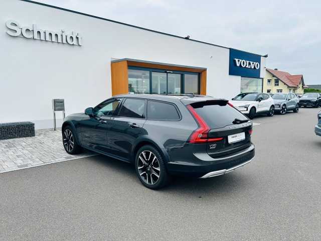 Volvo  Pro AWD