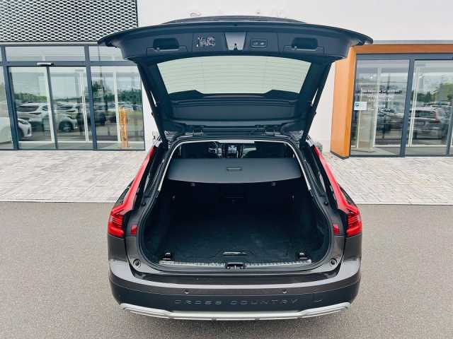 Volvo  Pro AWD