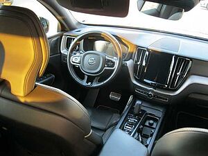 Volvo  XC60 B4 AWD Diesel R-Design