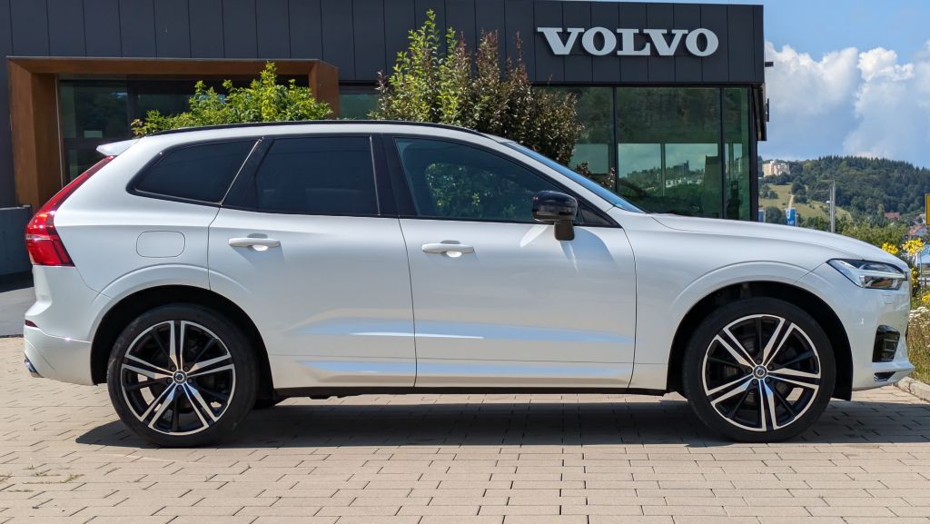 Volvo  XC60 B4 Mild-Hybrid Diesel AWD Automatikgetriebe (145kW/197PS) R-Design