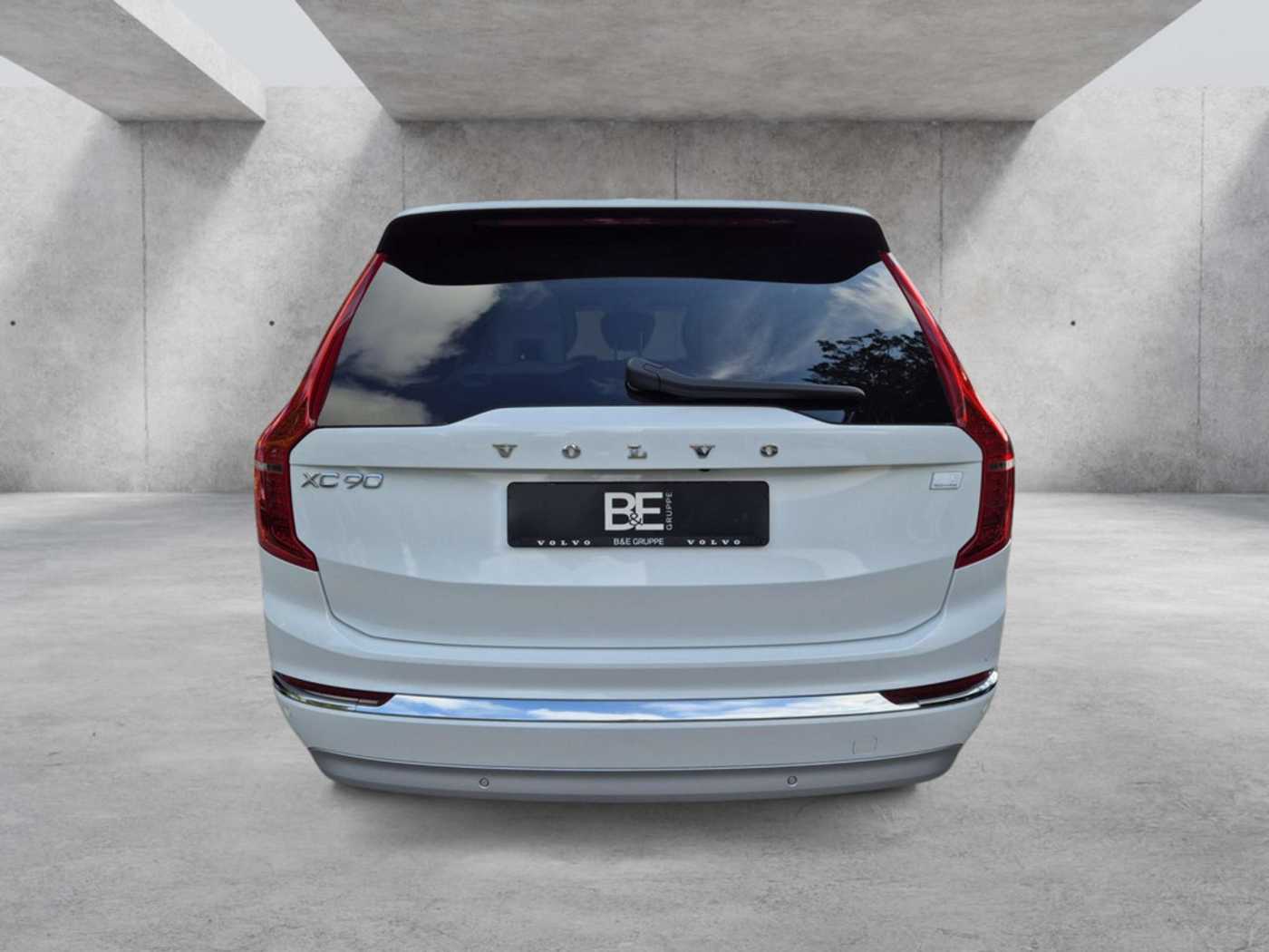 Volvo  T8 Inscription Expression Recharge Plug-In Hybrid