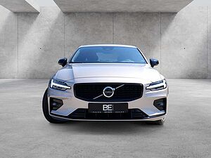 Volvo  Lim. B5 Ultimate Dark AWD LED PANO 360°