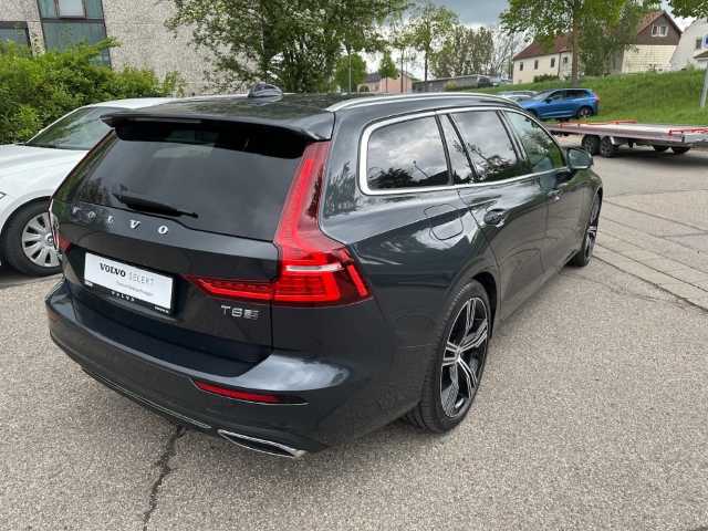 Volvo  V60 T8 TWIN ENGINE AWD Automatikgetriebe (223+65kW/303+87PS) Inscription