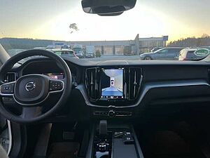 Volvo  XC60 Momentum Pro, B4 AWD Mild-Hybrid Diesel