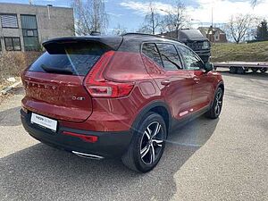 Volvo  XC40 D4 AWD Automatikgetriebe (140kW/190PS) R-Design