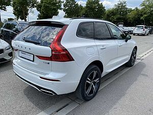 Volvo  XC60 T8 TWIN ENGINE AWD Automatikgetriebe (223+65kW/303+87PS) R-Design