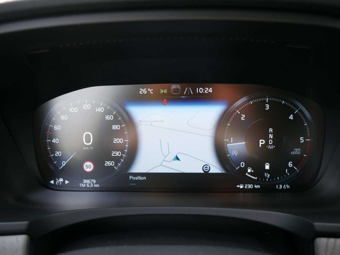 Volvo  CC D5 Pro AWD HGSD NAVI HUD STANDHZ LED