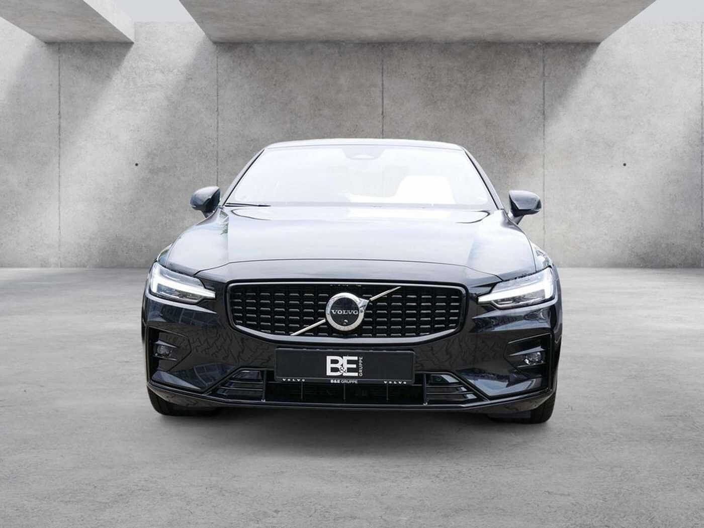 Volvo  Ultimate, B5 AWD Mild-Hybrid, Benzin, Dark