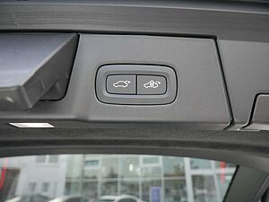 Volvo  CC D5 Pro AWD HGSD NAVI HUD STANDHZ LED